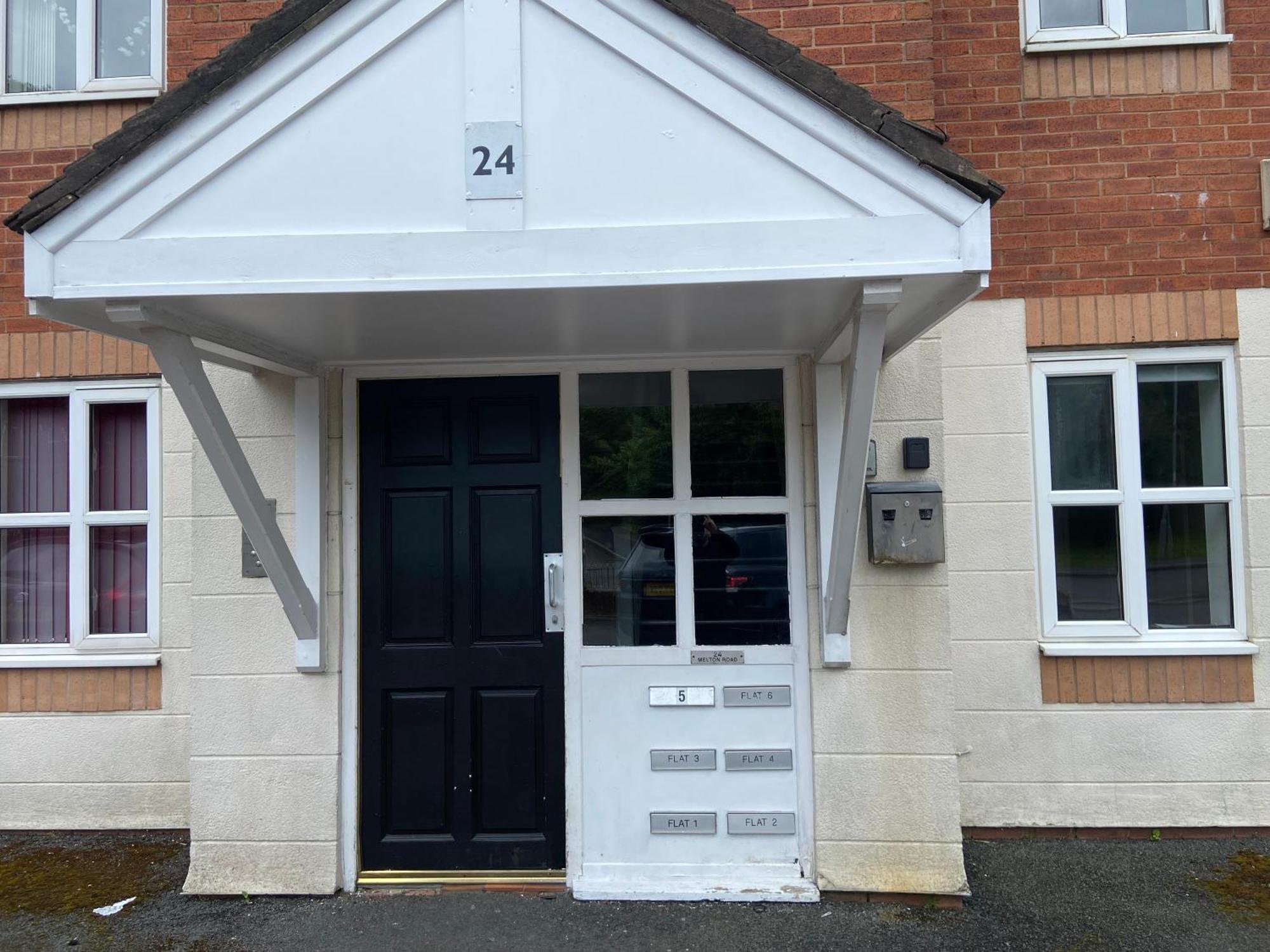 Lovely 2 Dbl Bed Apartment Near Heaton Park And North Manchester Hospital With Parking ภายนอก รูปภาพ